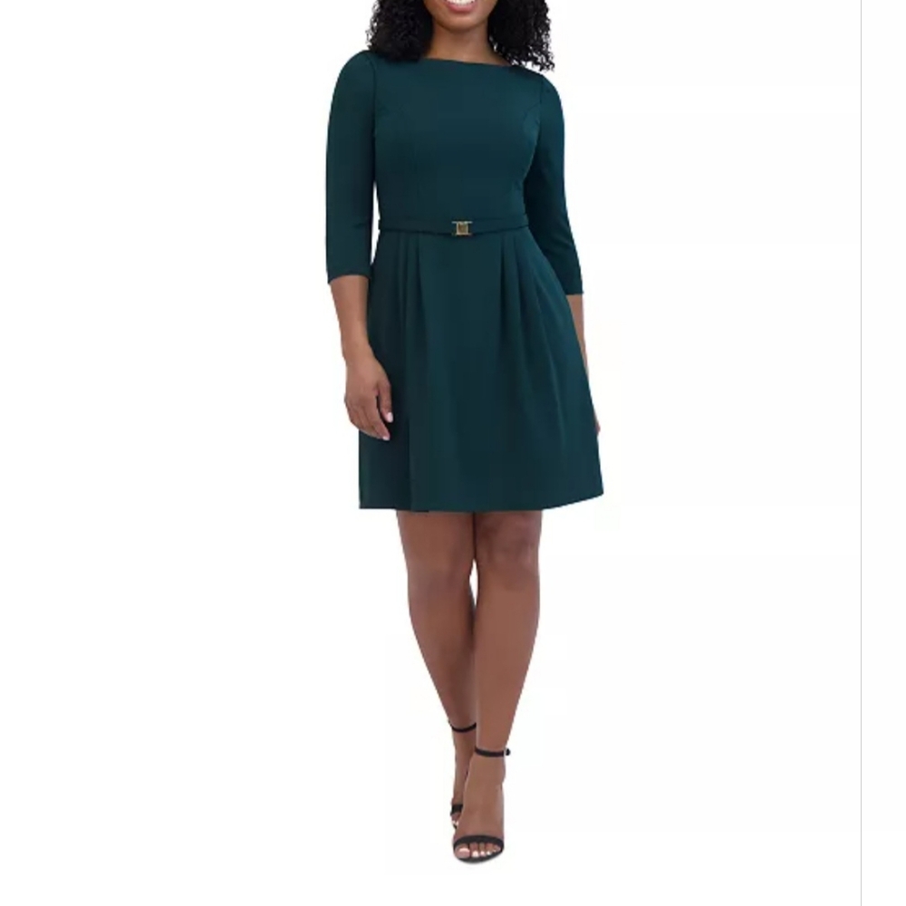 Women's clothing (267)